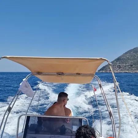 Bådhotel Chosen Boat Trip By T *